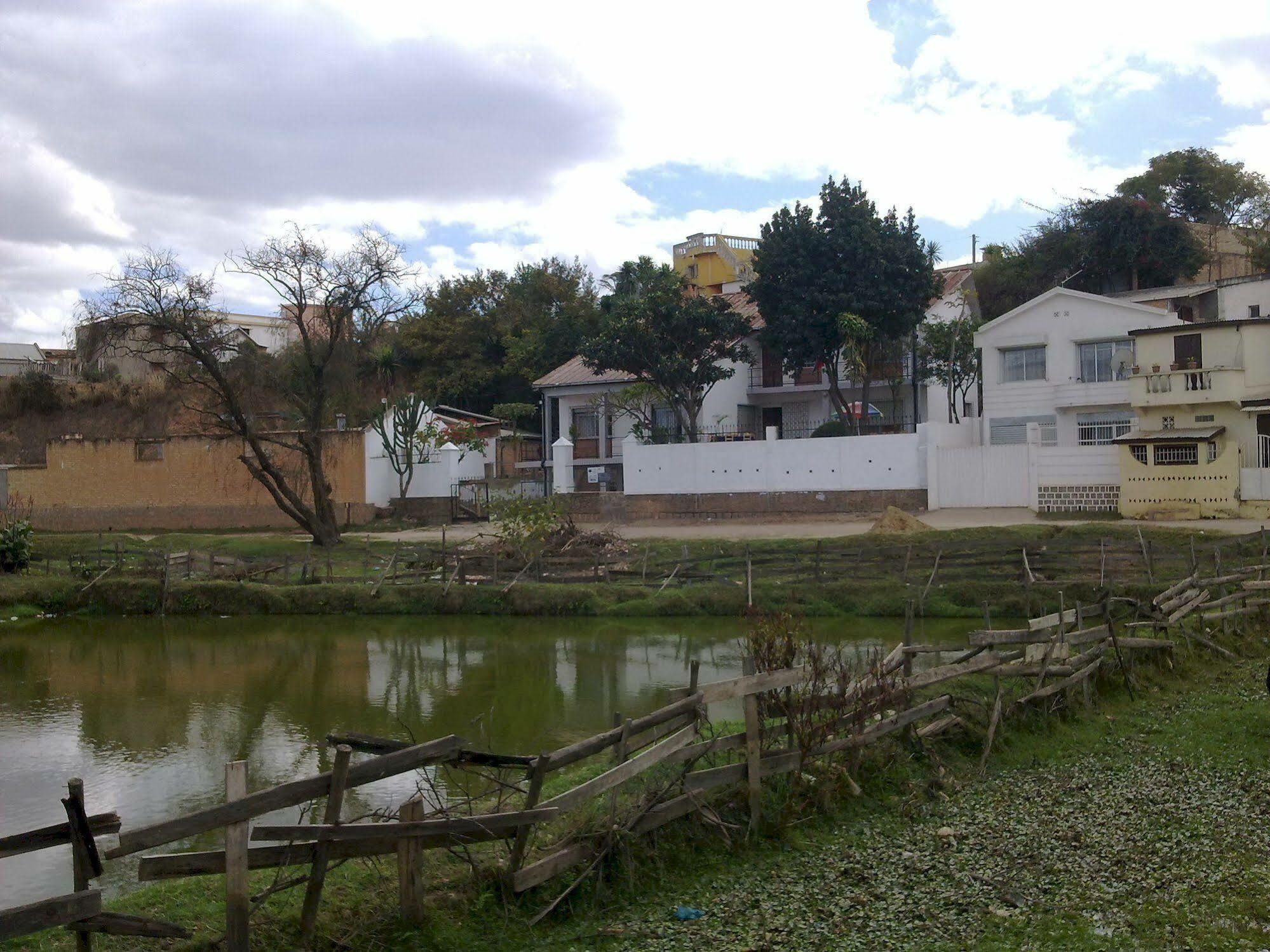 Villa Mahefa - Wifi - Canal Plus - Terrasse & Jardin Antananarivo Ngoại thất bức ảnh